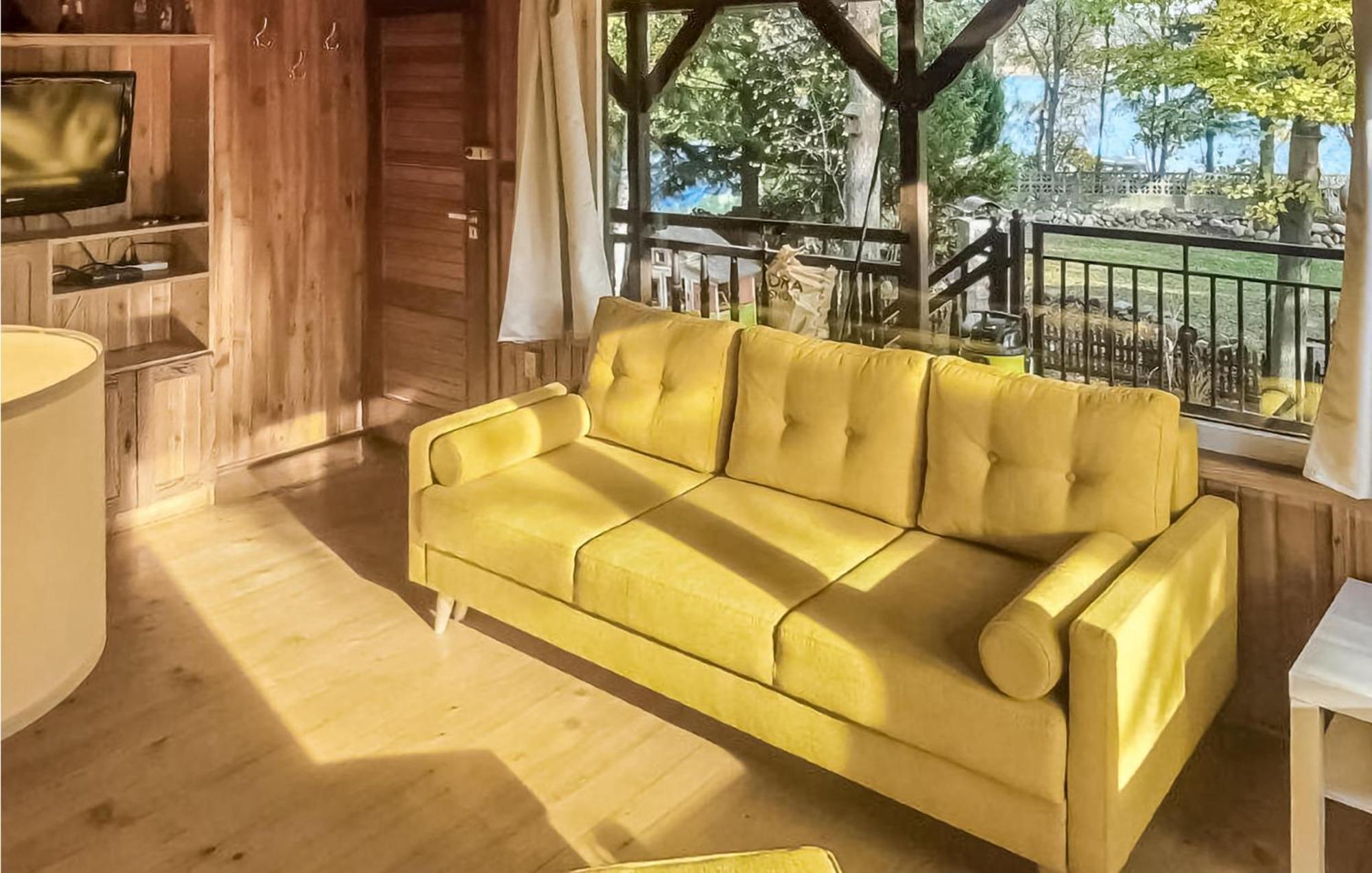 Awesome Home In Boruja With Lake View Exterior photo